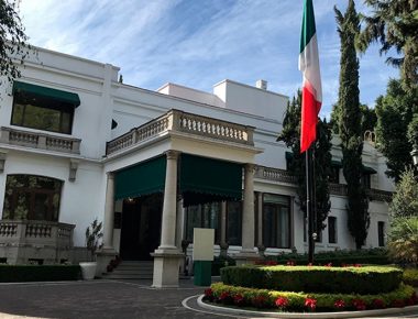 Los Pinos será albergue para médicos del IMSS