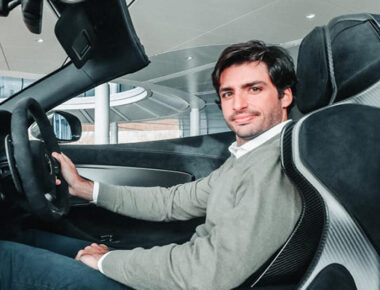 Ferrari anuncia a Carlos Sainz como su nuevo piloto en la F1