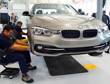 Venta de autos en México registra caída histórica del 64.5% por pandemia