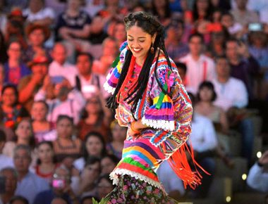 Gobierno de Oaxaca evalúa realización de Guelaguetza por Covid-19