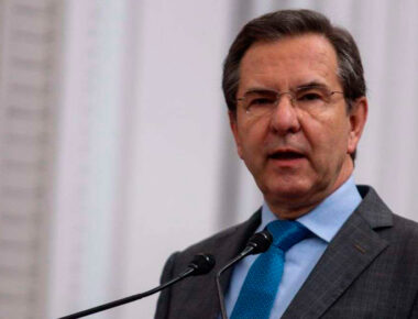 SEP cancela casi 800 becas de alumnos de medicina del IPN