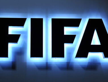 FIFA acuerda plan de ayuda por $1.5 mil mdd