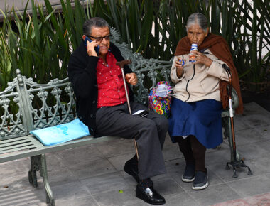 Presentan iniciativa para reformar sistema de pensiones