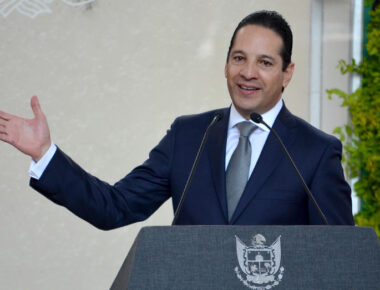 Estamos evitando siga la pérdida de empleos: Francisco Domínguez