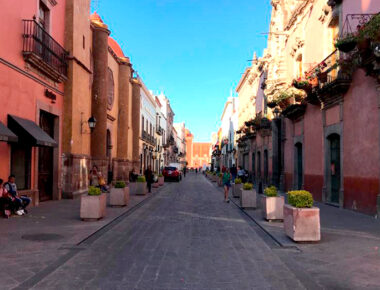 Por Covid-19 comercios de Querétaro continúan cerrando