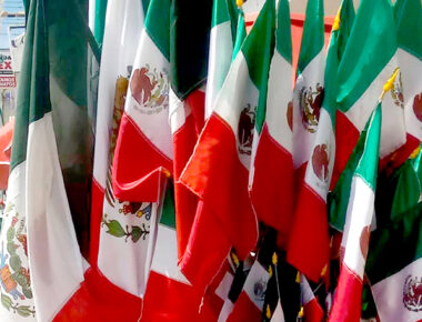 Colocarán únicamente tres adornos patrios en el Municipio de Querétaro