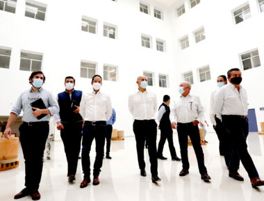 Francisco Domínguez y titular del INSABI visitan nuevo Hospital General de Querétaro