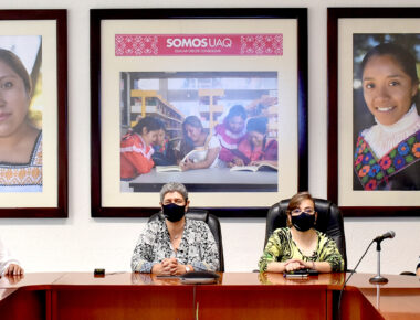 Reconocen como profesionista del año a Teresa García, rectora de UAQ