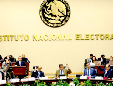 Siete de los 15 candidatos a gobernador en 2021 deberán ser mujeres: INE